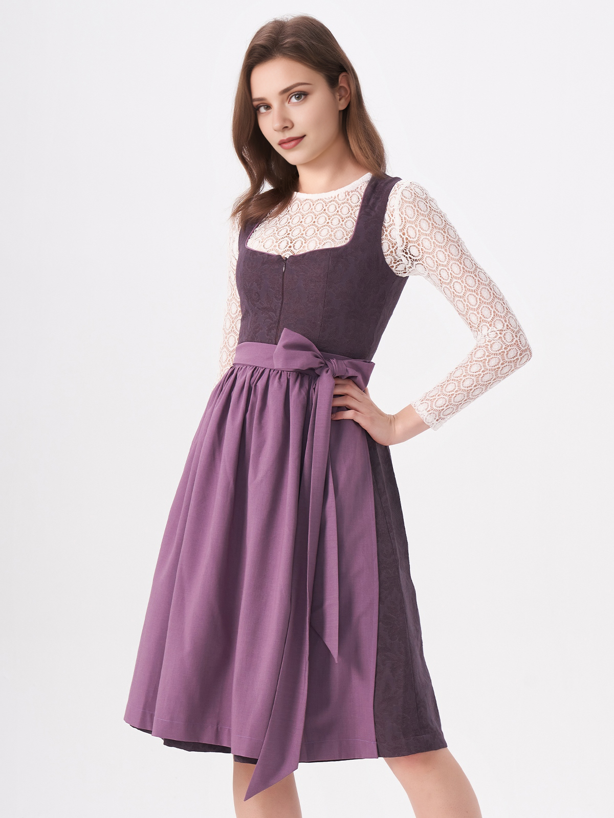 Dirndl in Lila – feminin und stilvoll