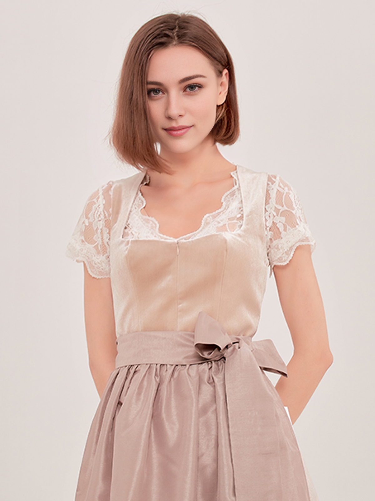 Dirndl Braun Samt – Eleganz mit samtigem Glanz