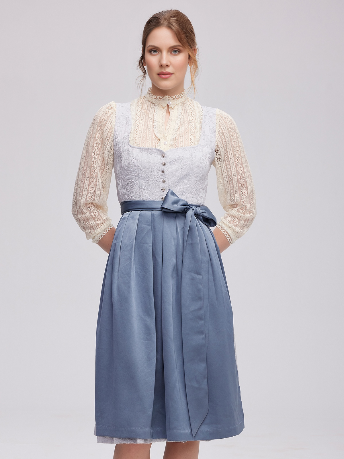 Dirndl Damen Schwarz in modernem Design