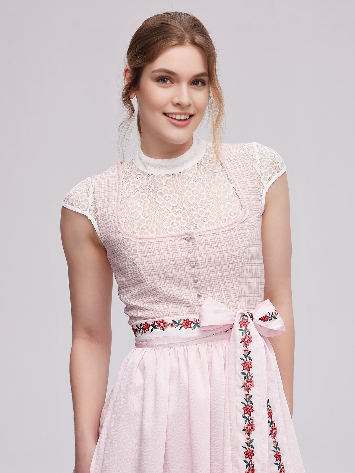Moderne Dirndlbluse in Rosa