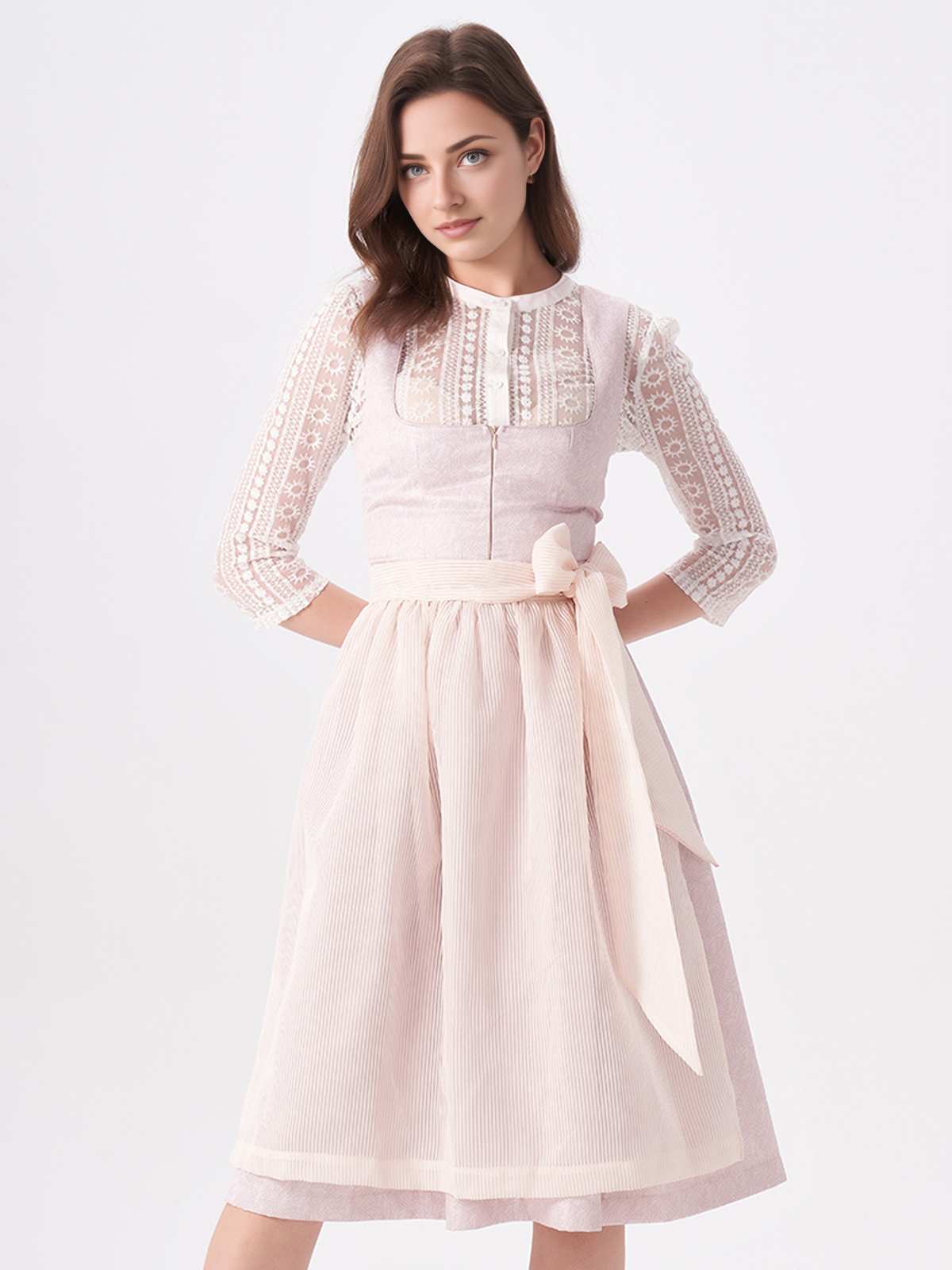 Ein rosa Ehreer Dirndl mit aufwendiger Stickerei