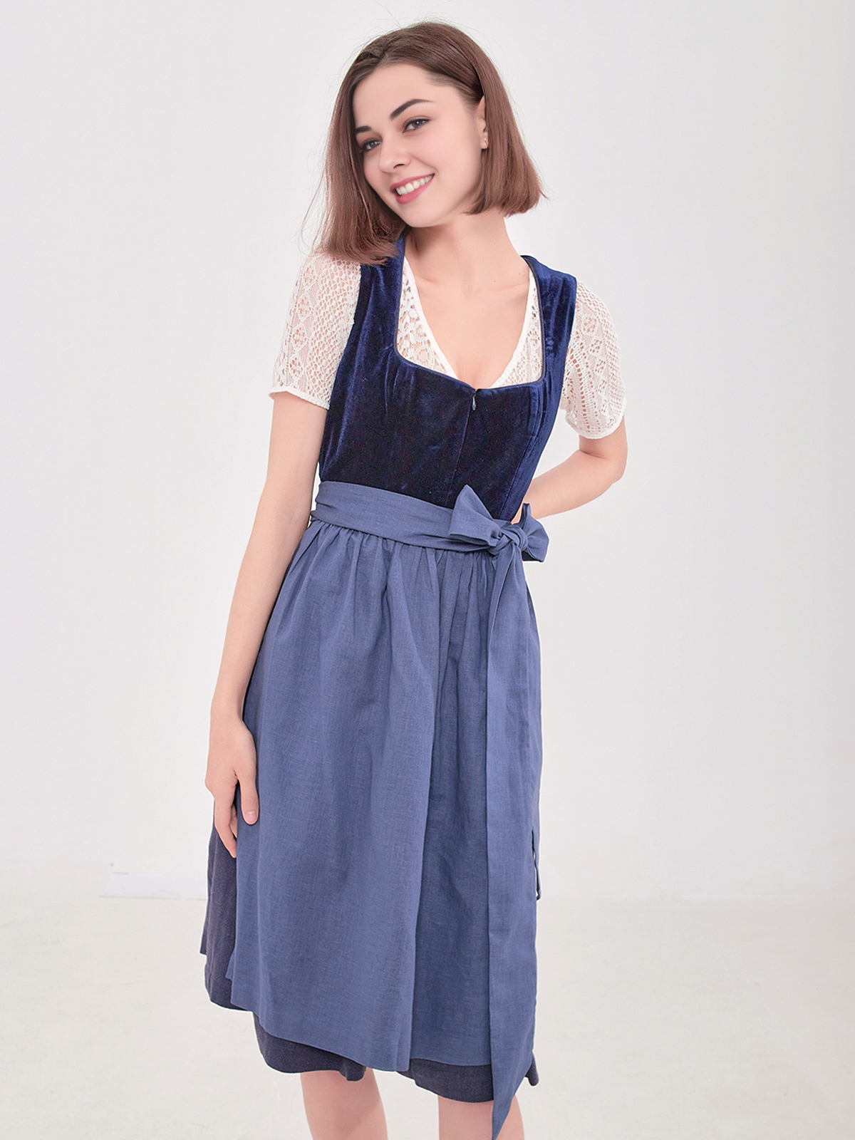 Grün Rosa Dirndl – Eleganz und Frische