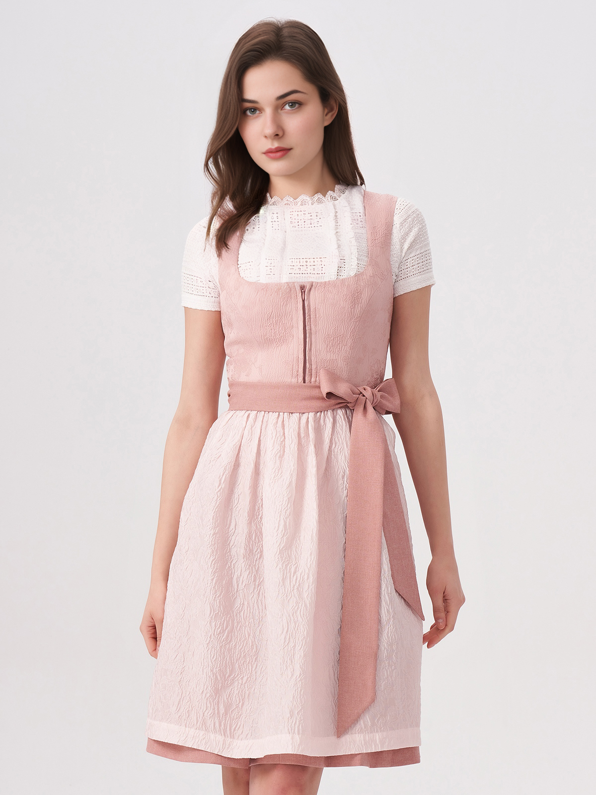 Dirndl in Rosa – feminin & modern