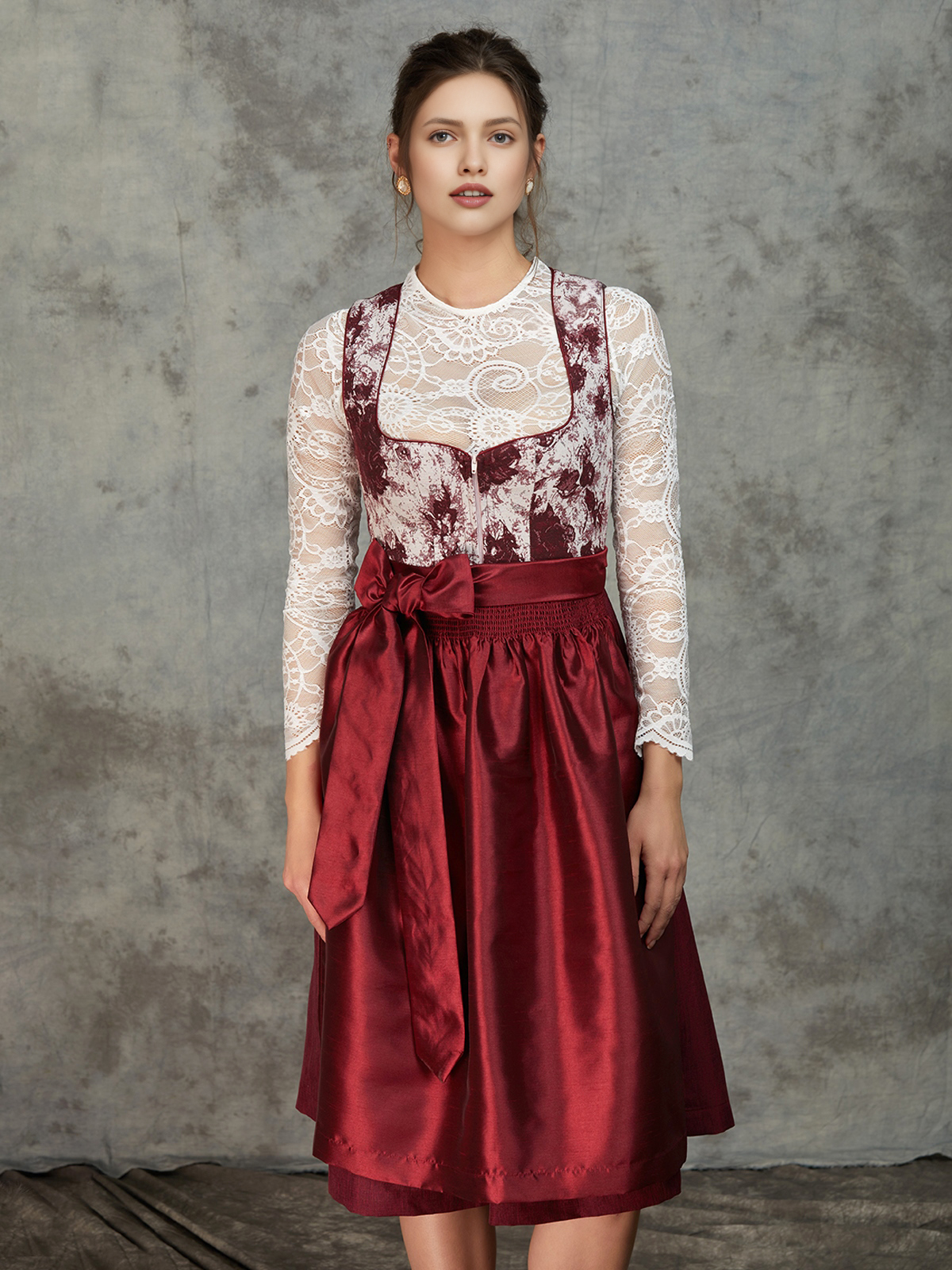 Dirndl in Rot – perfekt für festliche Anlässe