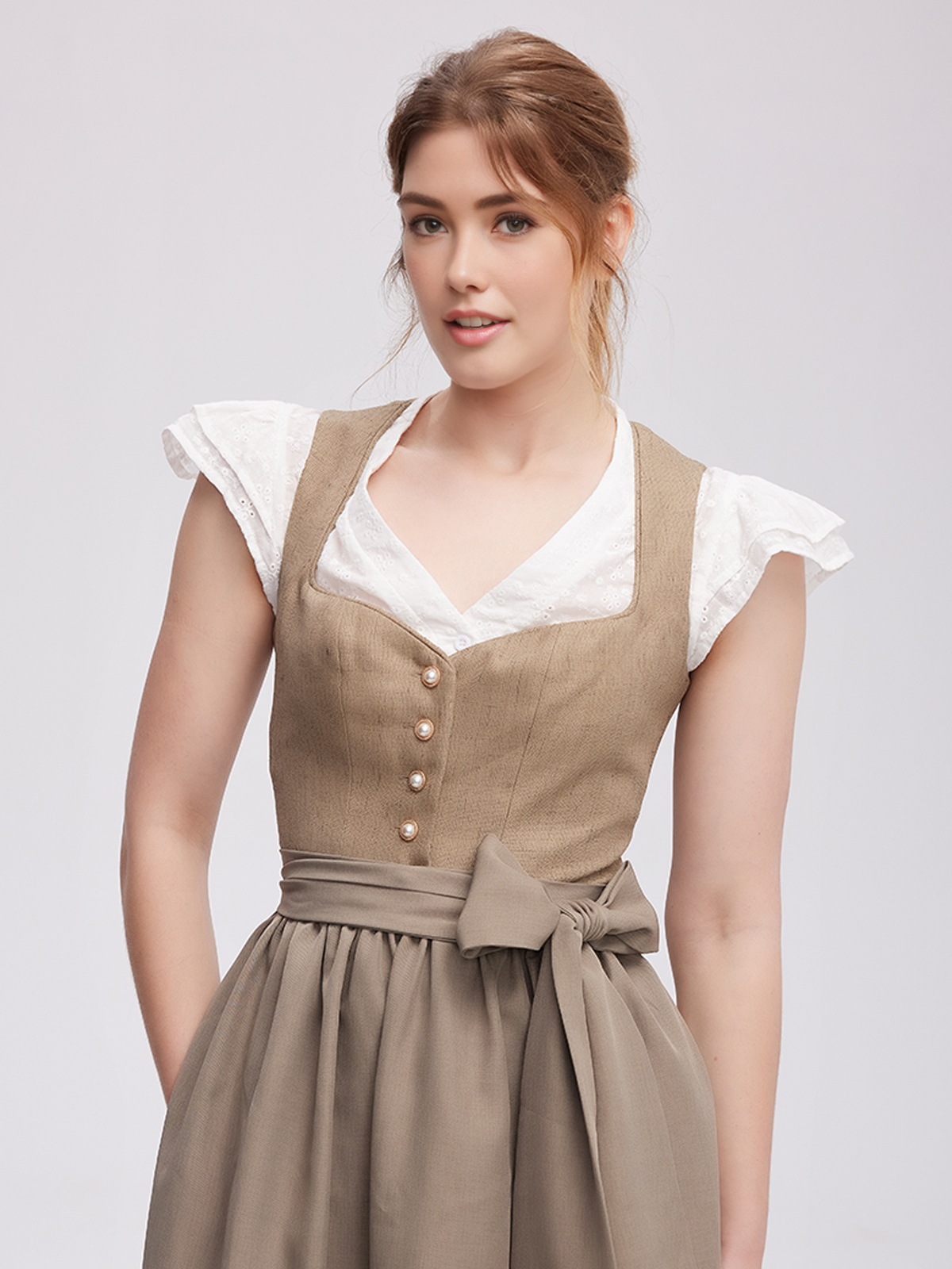 Dirndl in Grün mit perfekter Passform