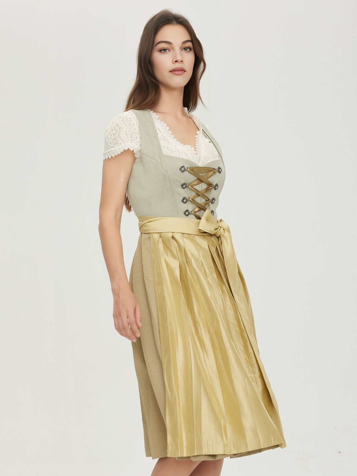 Dirndl in Grün – ein Blickfang für jeden Anlass