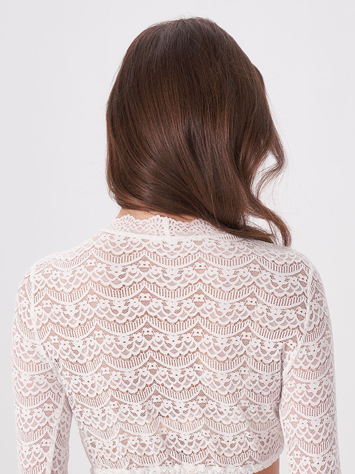 Elegantes Samt-Dirndl in Weiß