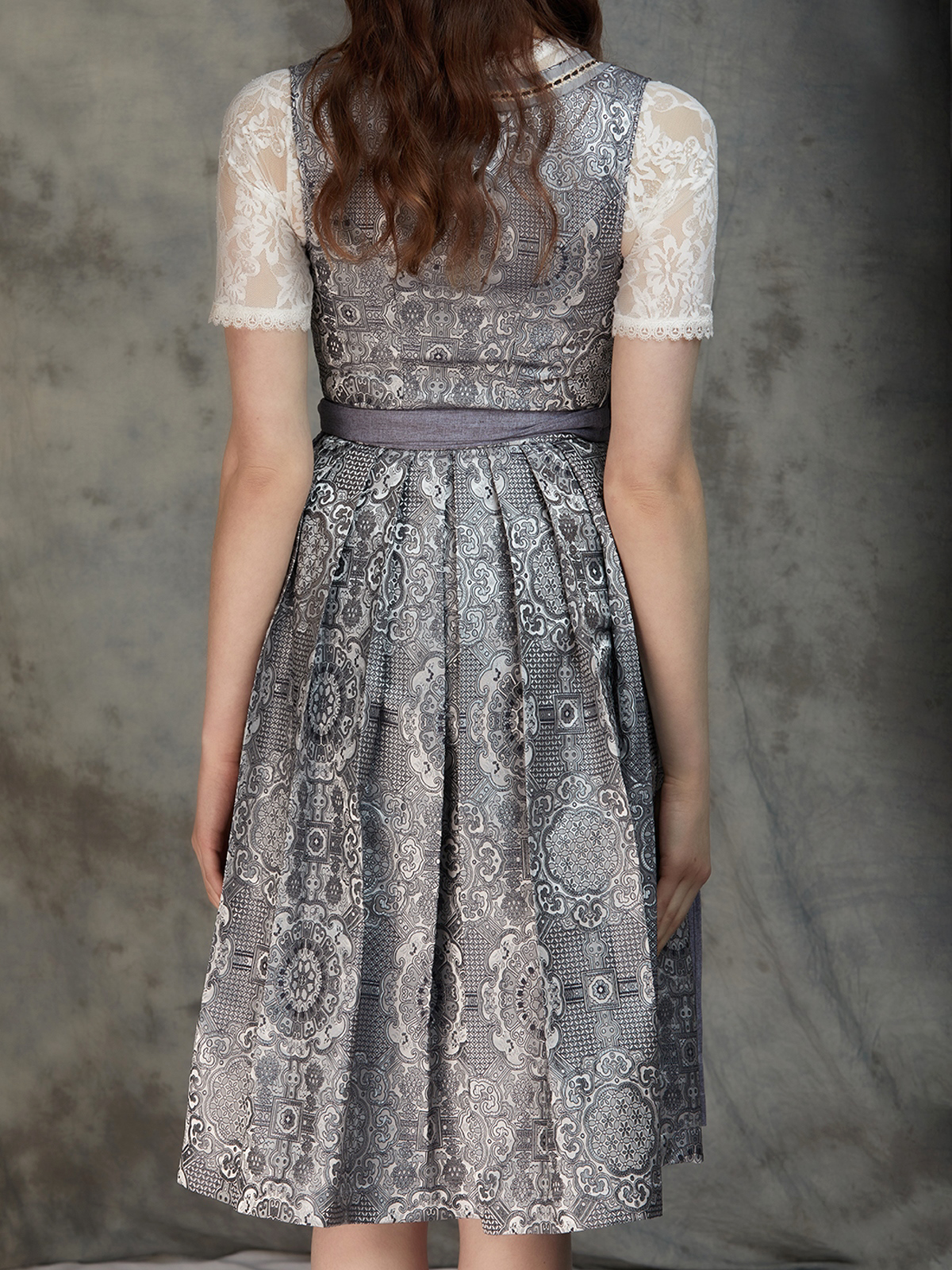 Elegantes graues Mini-Dirndl