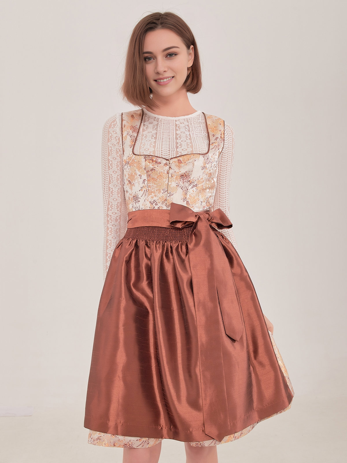 Elegante Langarm Dirndlbluse in Gelb